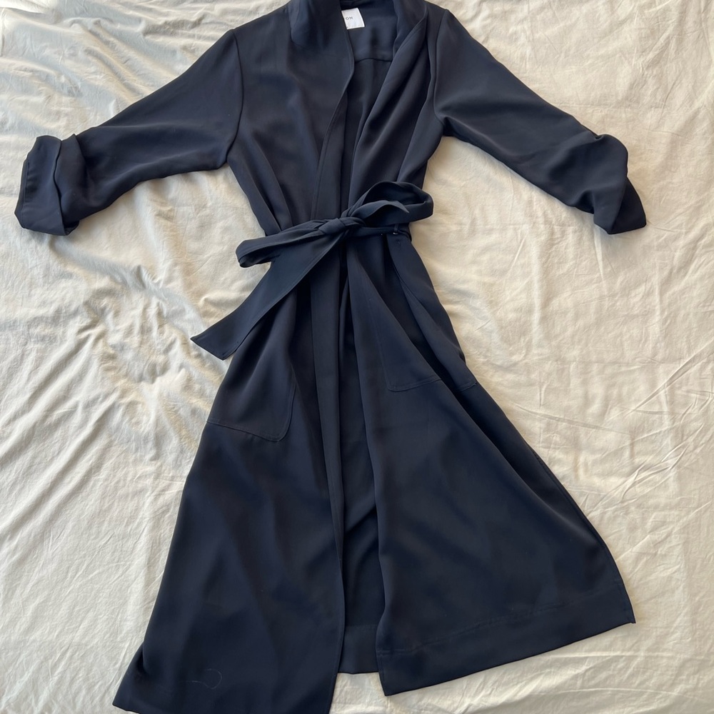 Babaton Crepe Trenchcoat
